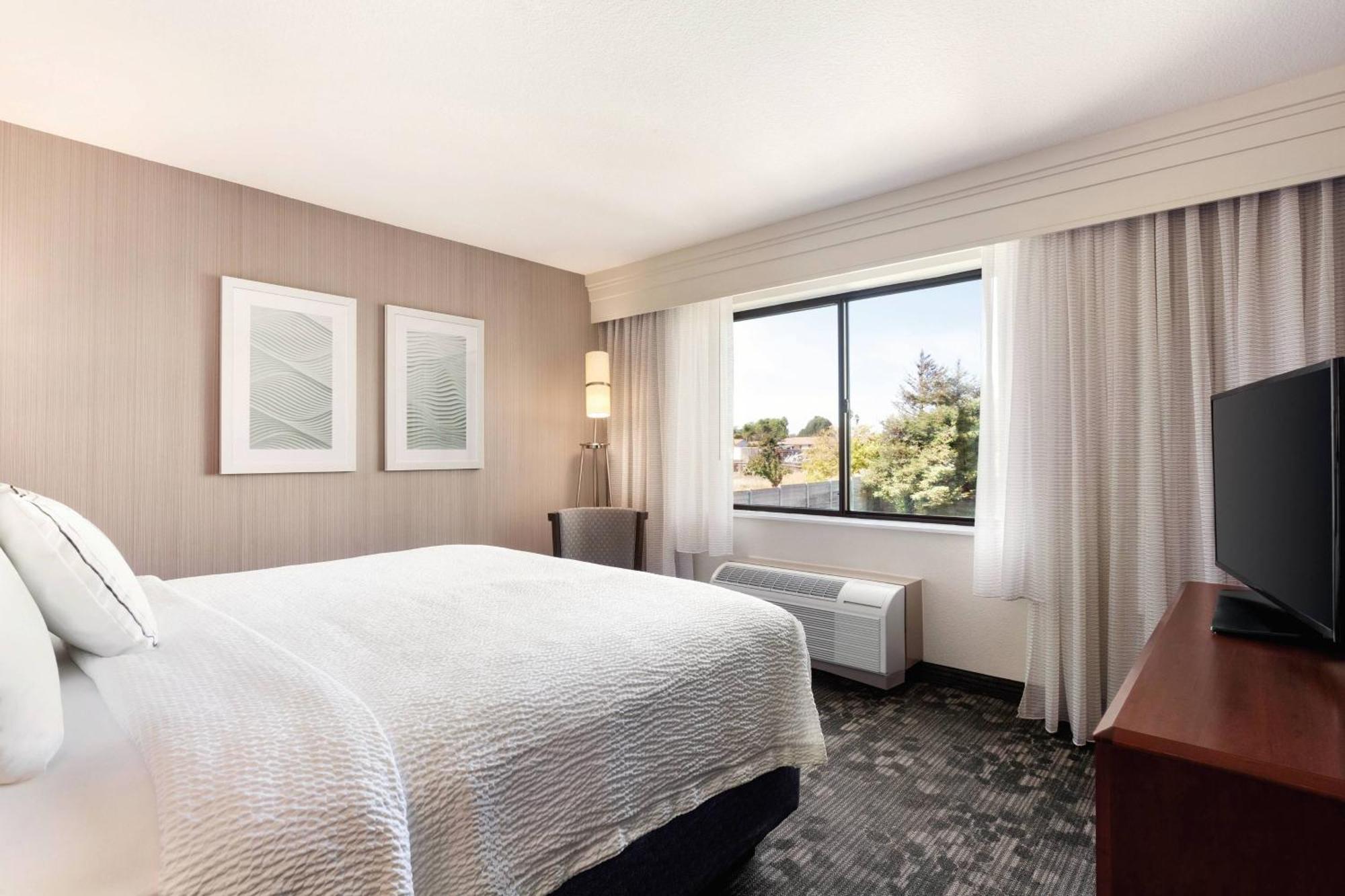 Hotel Courtyard By Marriott Salinas Monterey Exteriér fotografie